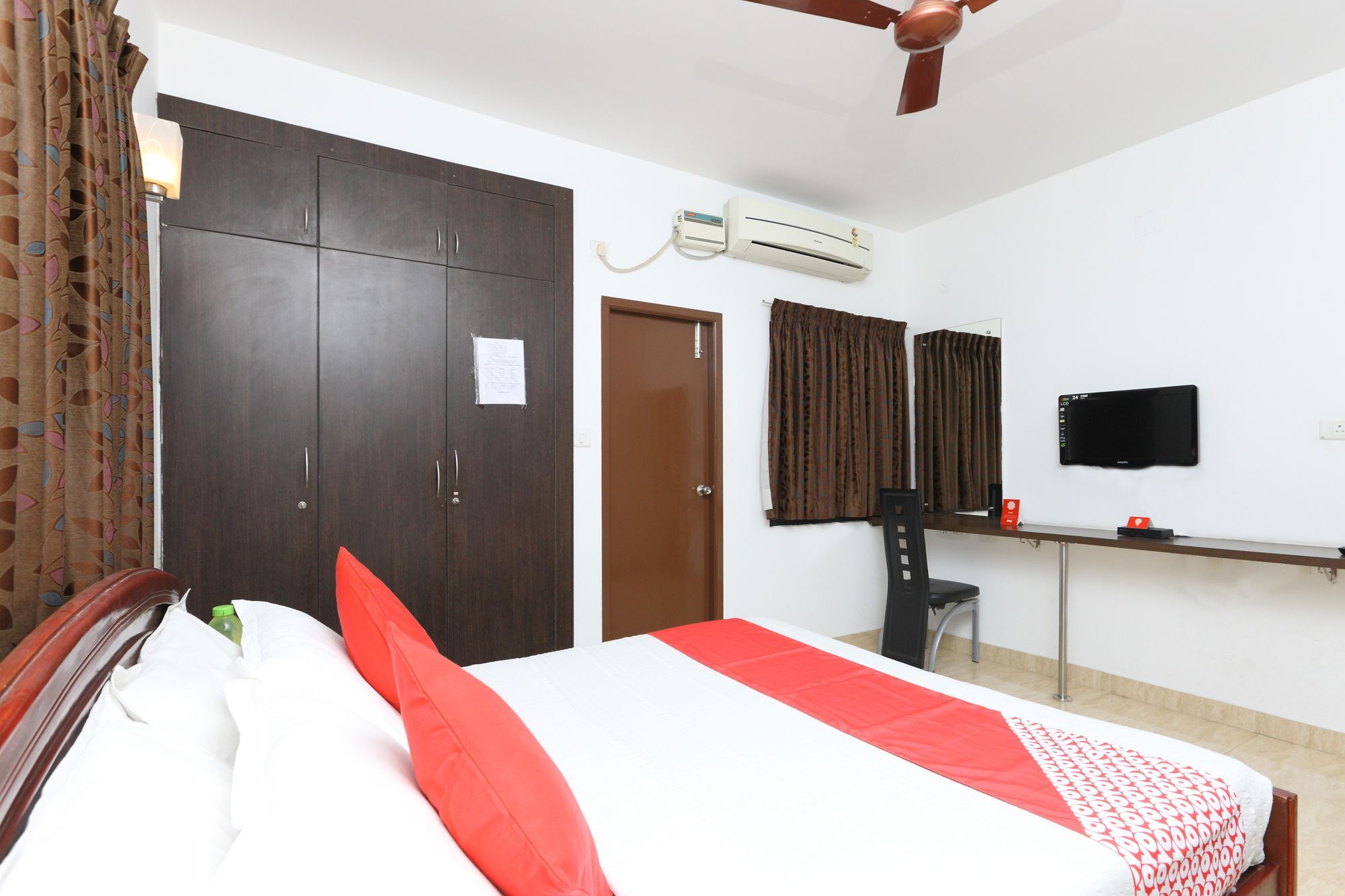Hotel Oyo 41 Silverkey Karappakam