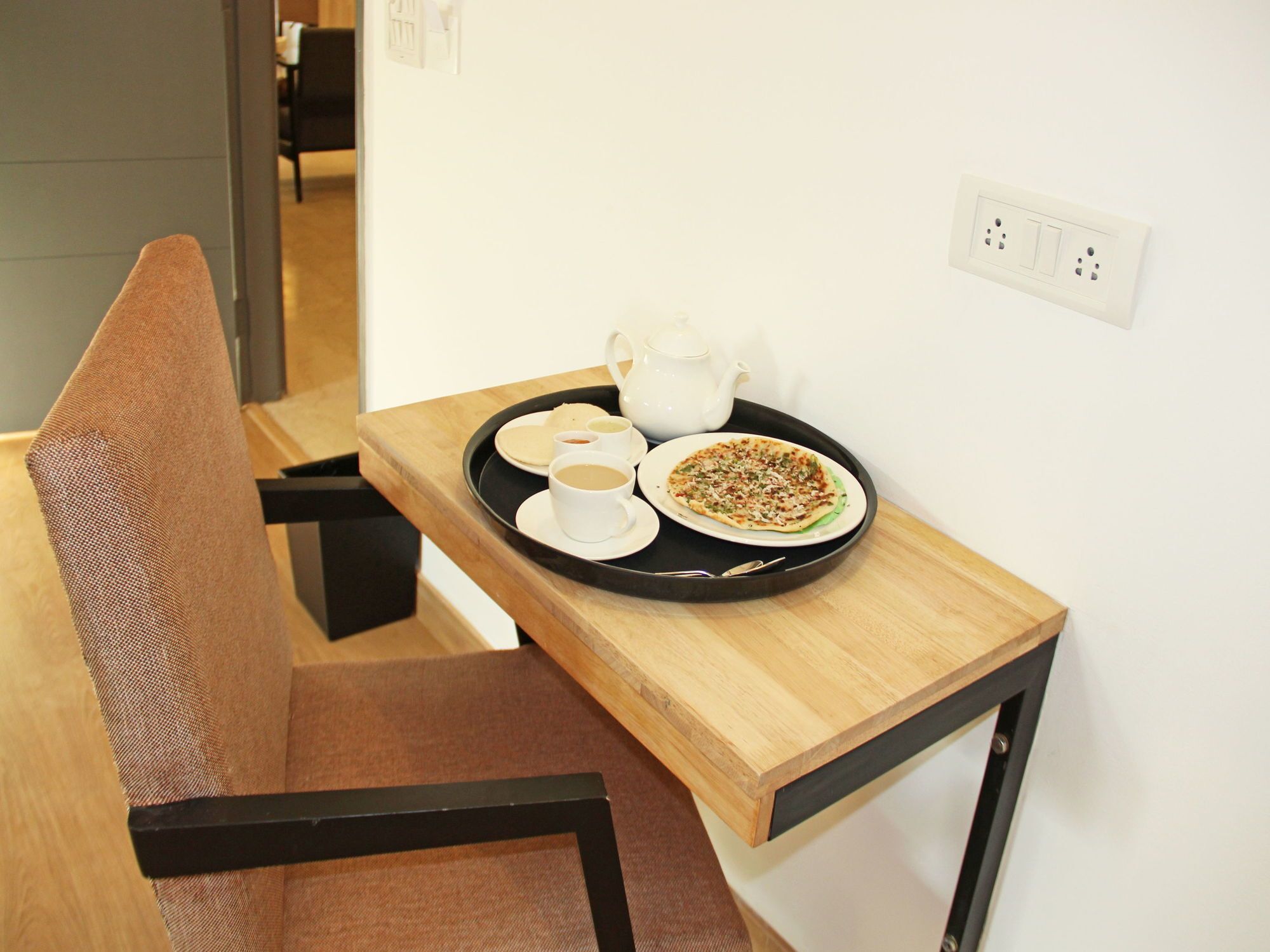 Hotel Oyo 41 Silverkey Karappakam Chennai